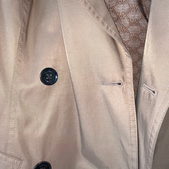 Michael Kors rain coat - Picture 3 of 6